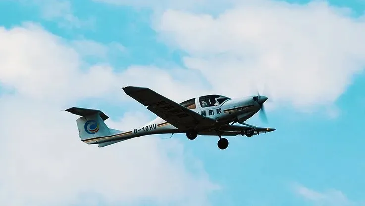 低空观察｜通航规章大修订！民航局发《通用航空经营管理规定》征求意见稿：经营性通航拟分载客、载人、载货、培训、其他五类